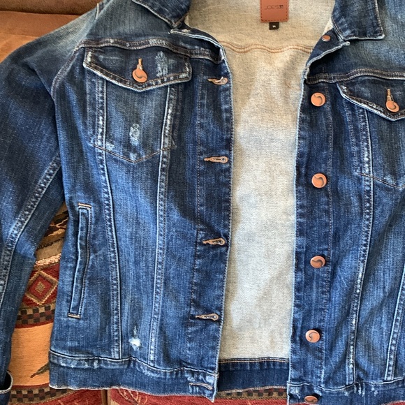 Joe Jean Distressed Jean Jacket Denim Dark Blue Brass Button Sz M - Picture 3 of 11